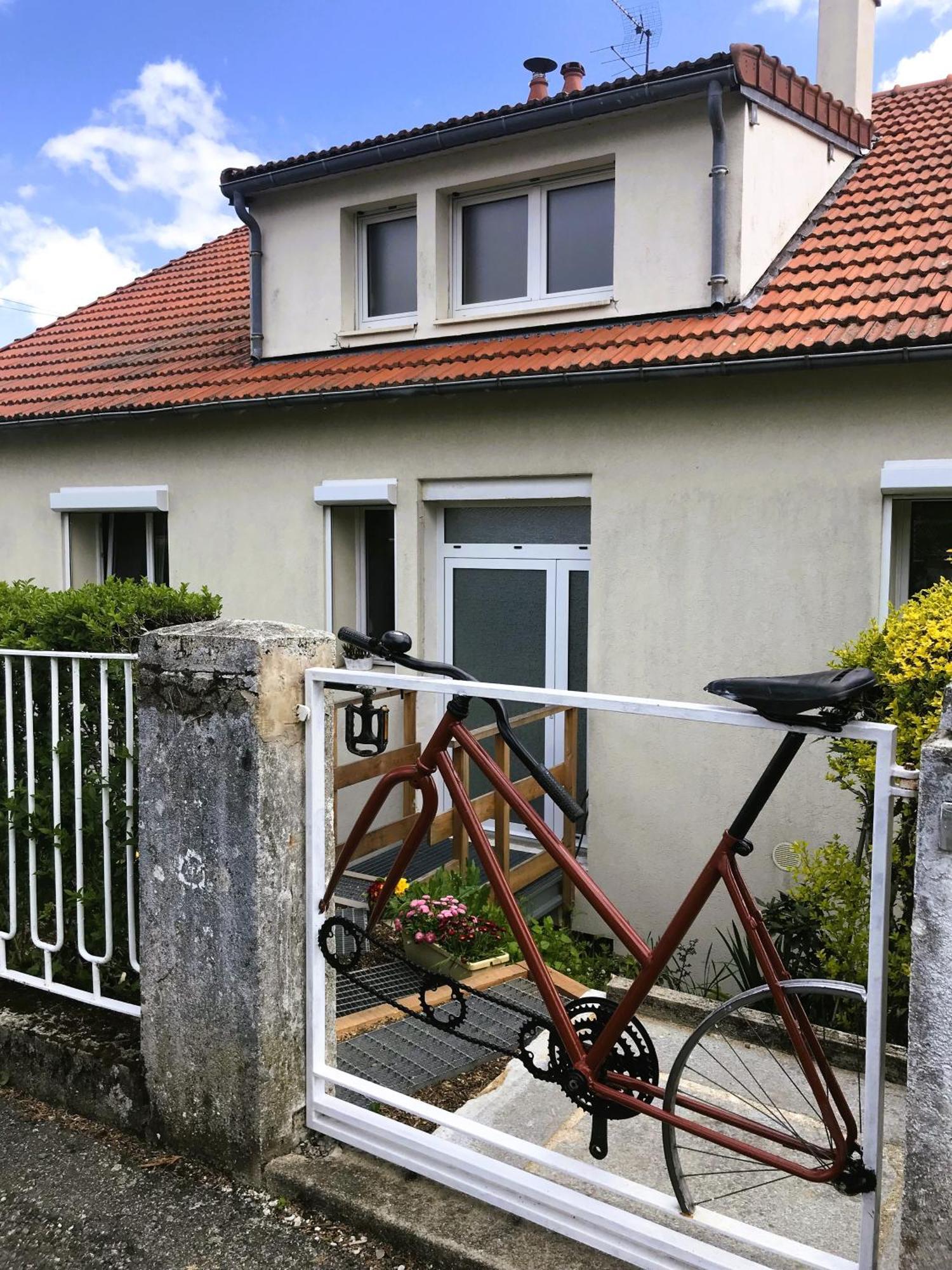 La Pause Velo Gite D'Etape Guéret Eksteriør bilde
